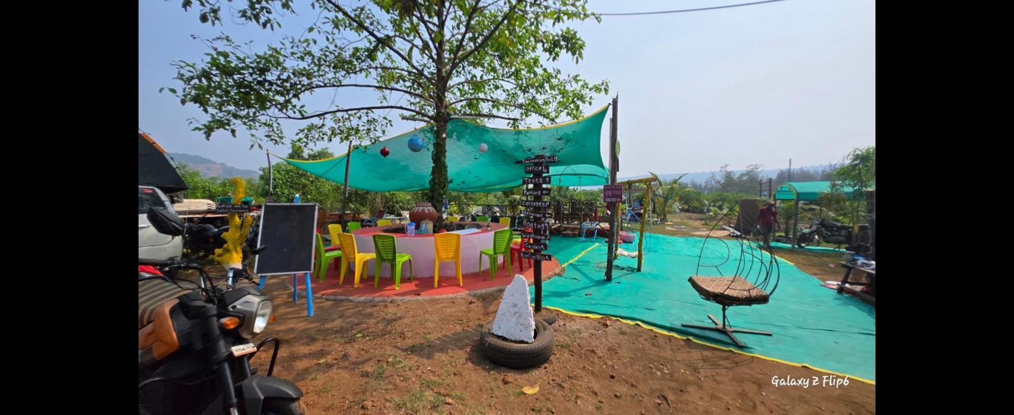 Sea Touch Beach Resort Harihareshwar Exteriör bild